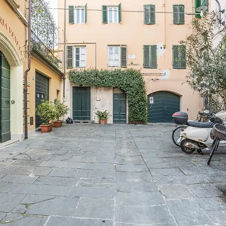 Apartment Charming In The Centre Of Lucca! *